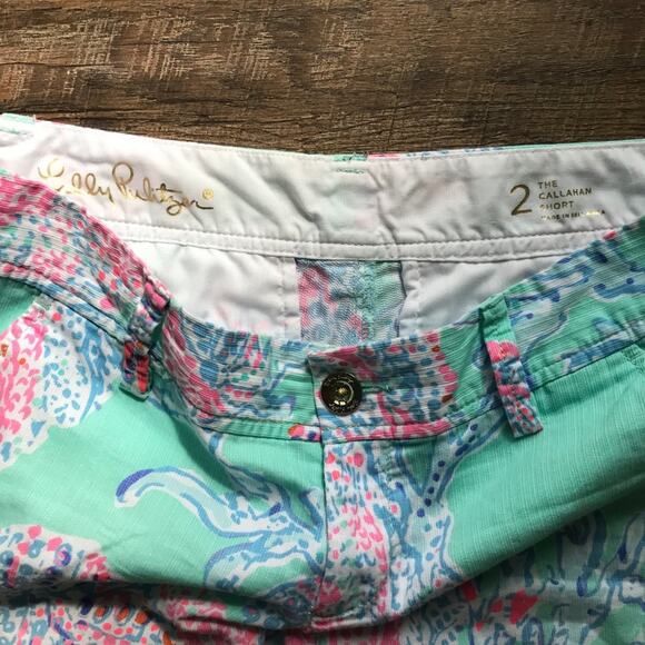 Lilly Pulitzer 5” Callahan Minty Fresh Shorts - Picture 3 of 5